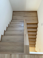  Vinylové schody s nosem BUKOMA Dub Natur